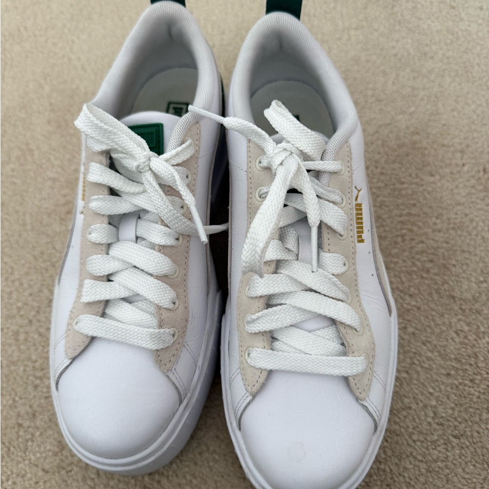 Puma White and Green Casual Sneakers